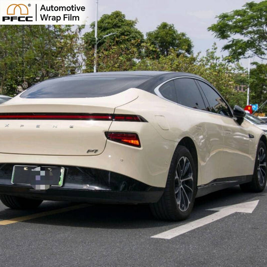 CRYSTALUX Light Ivory-PET